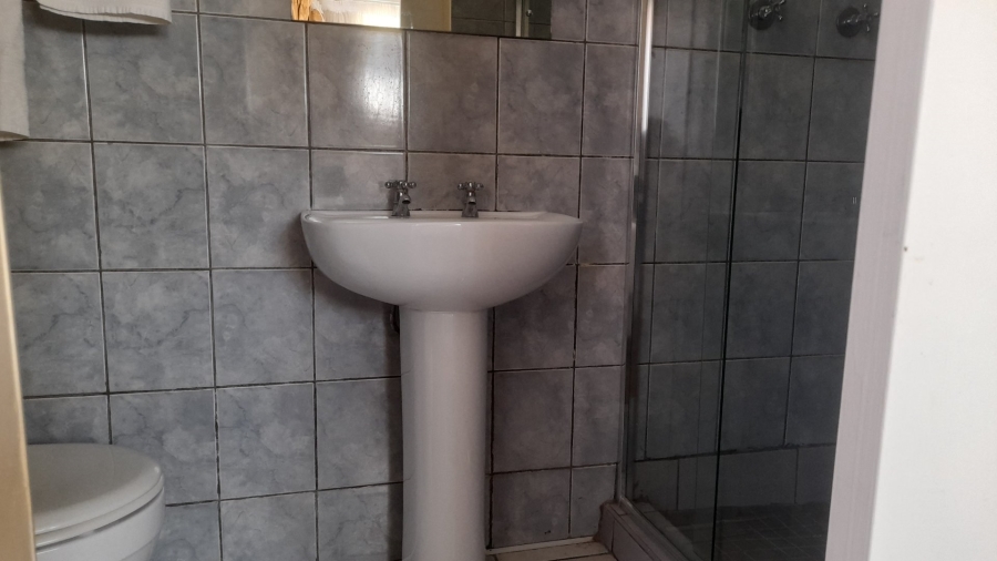 7 Bedroom Property for Sale in Quigney Eastern Cape